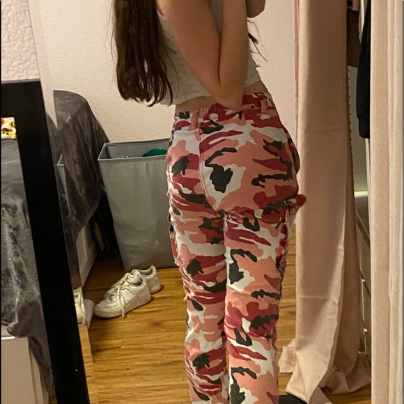 pink camo pants - Picture 2 of 4